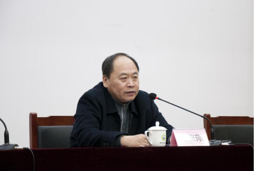 市英国beat365官方网站入口中文版集团公司召开新任职中层干部集体谈话会议(图3)