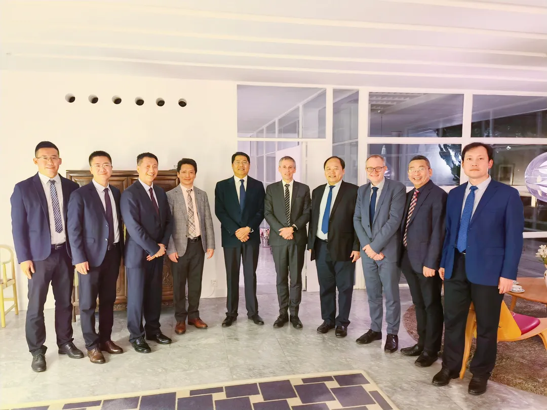 市英国beat365官方网站入口中文版集团赴京考察洽谈并参加相关活动(图2)
